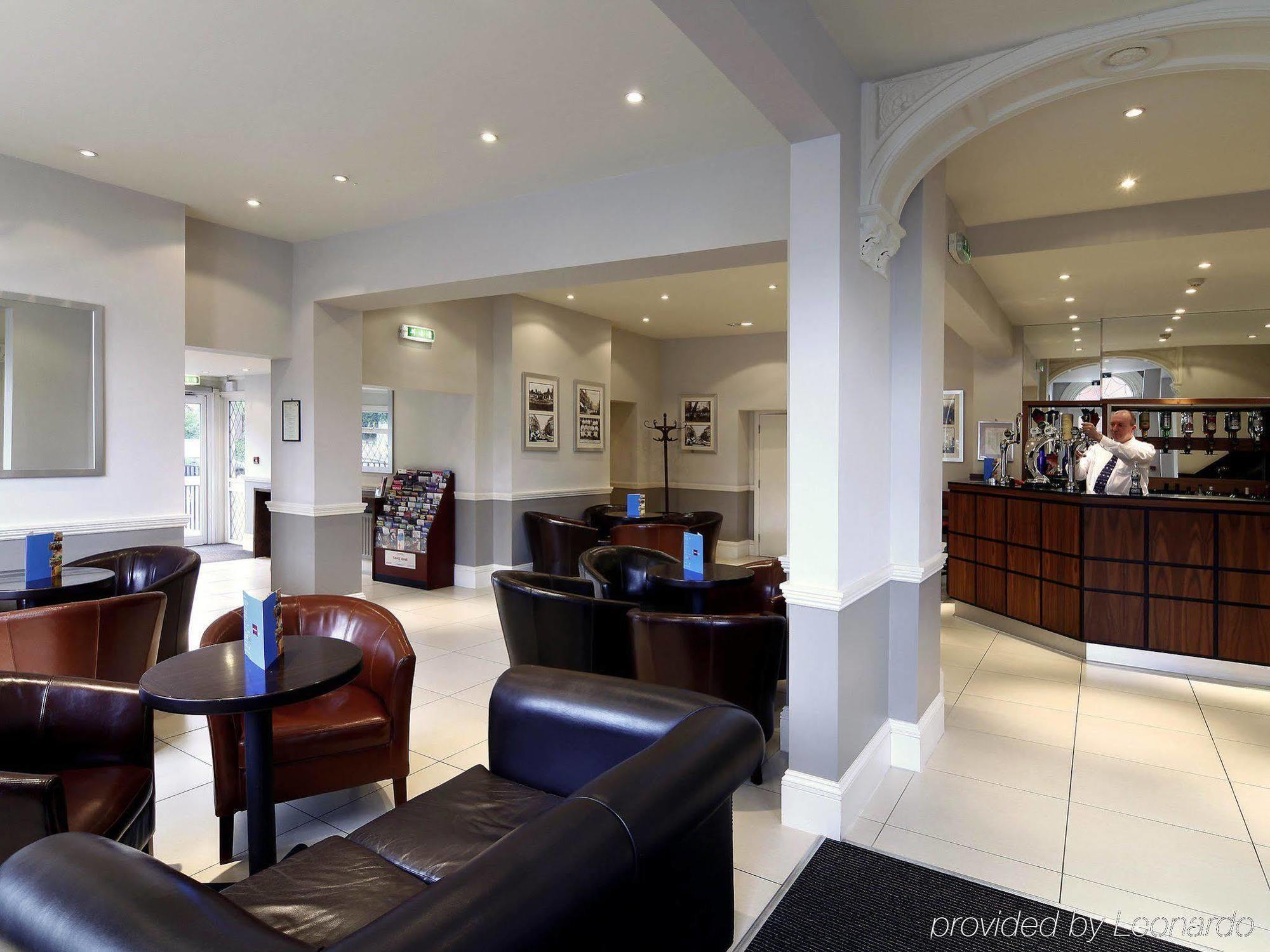 Wolverhampton Goldthorn Hotel Bagian luar foto