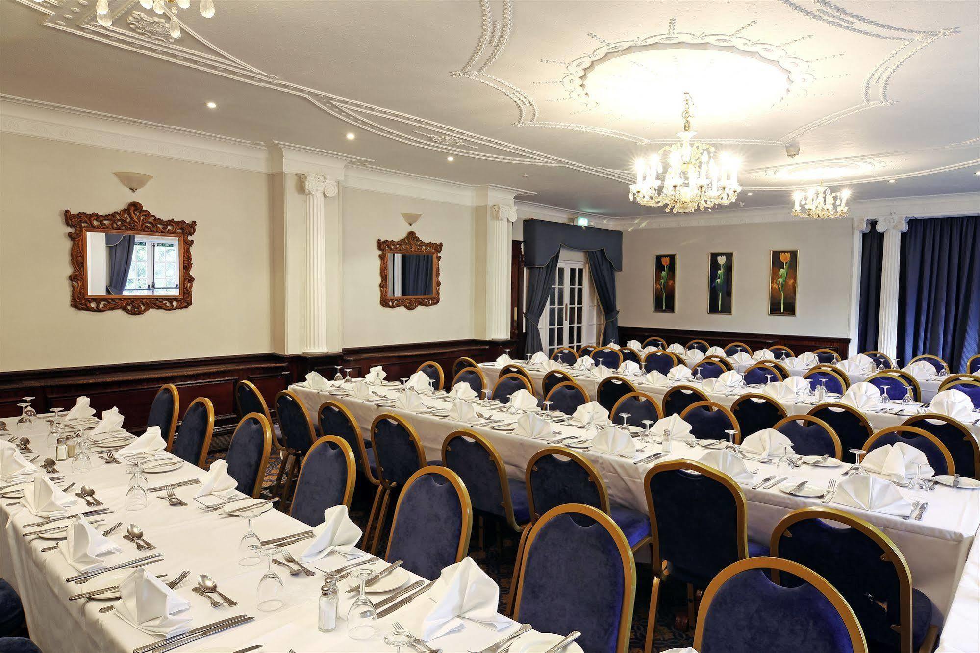 Wolverhampton Goldthorn Hotel Bagian luar foto