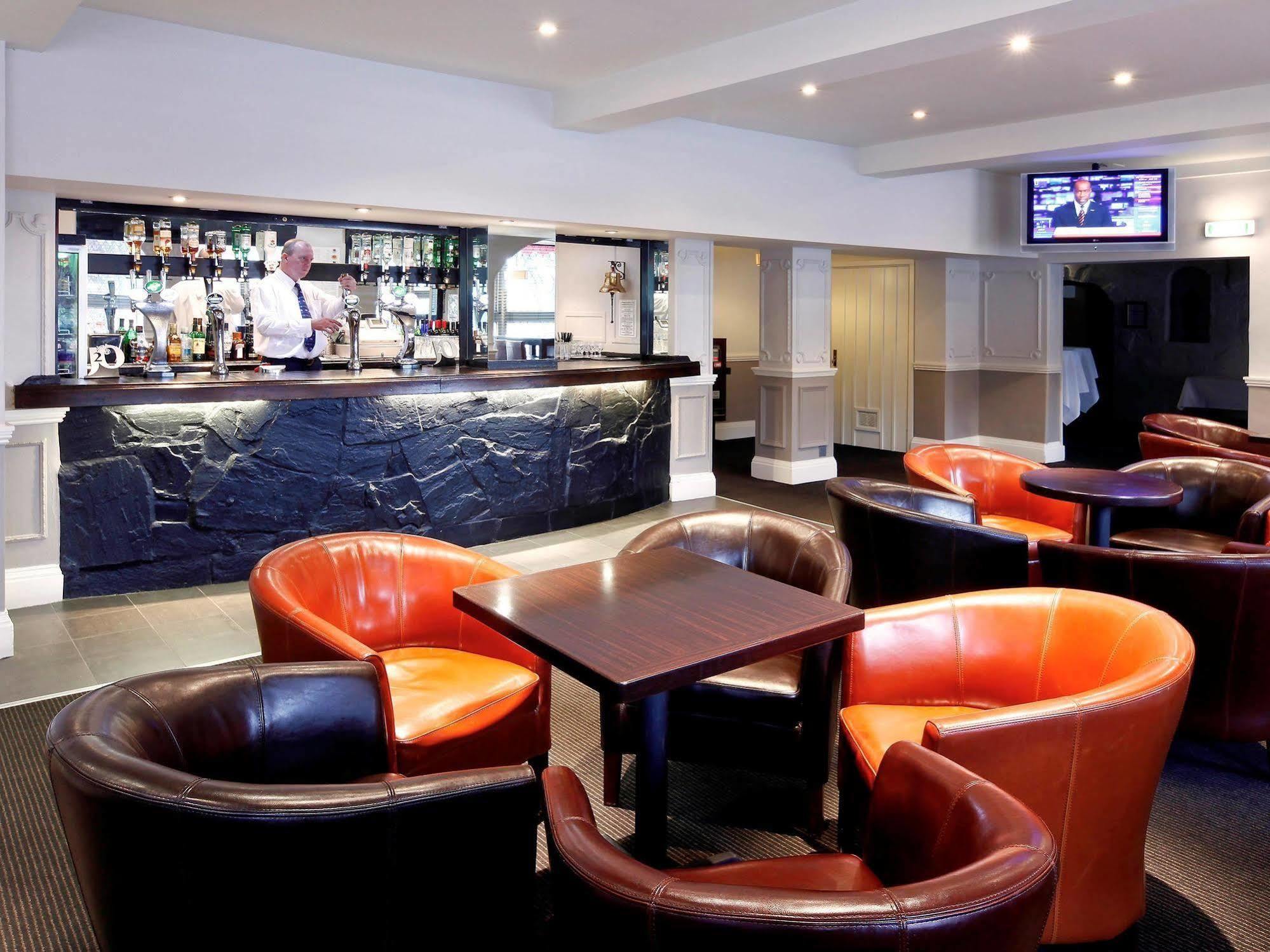 Wolverhampton Goldthorn Hotel Bagian luar foto