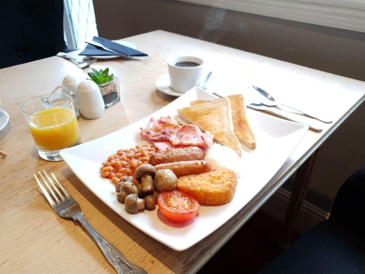 Wolverhampton Goldthorn Hotel Bagian luar foto